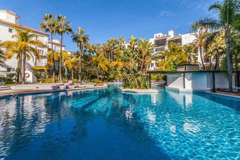Jardines De Las Golondrinas Marbella Bagian luar foto